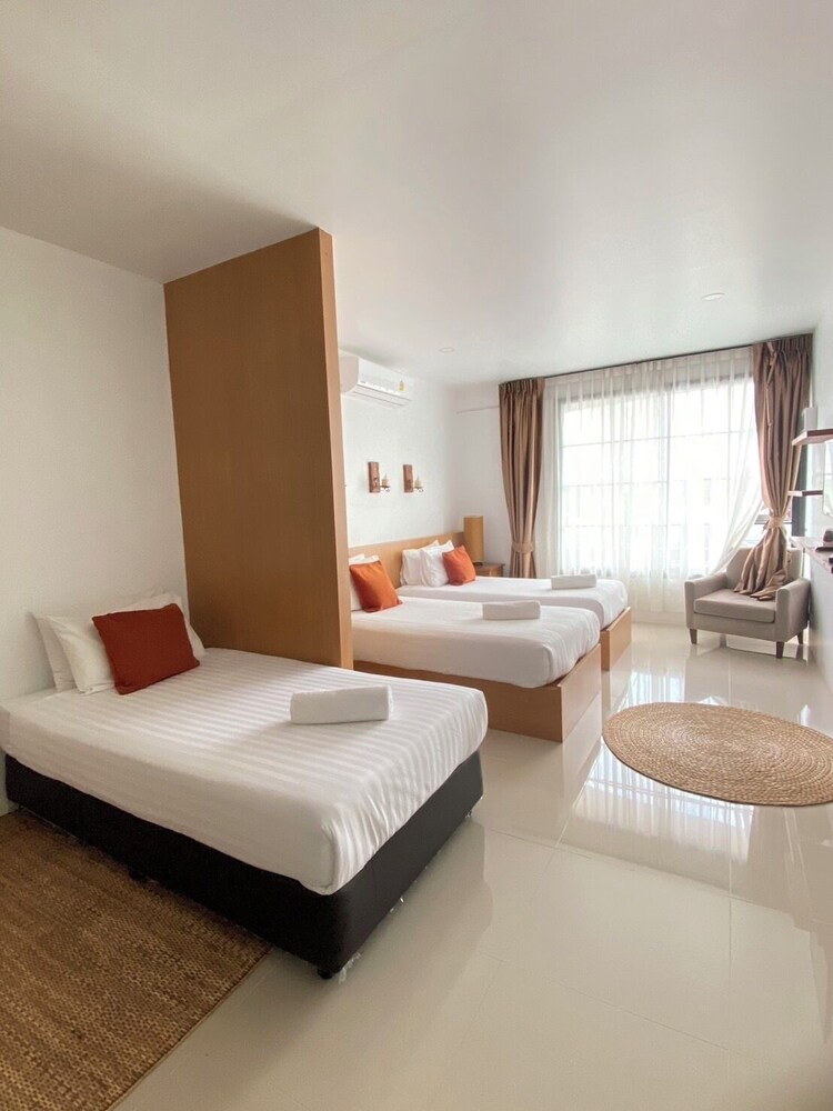 The Loft Panwa Resort 24/50