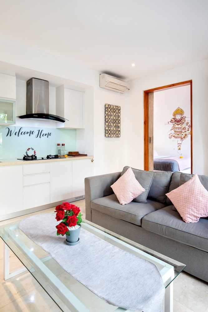 The Jimbaran Beach Villa by Ini Vie Hospitality 29/50