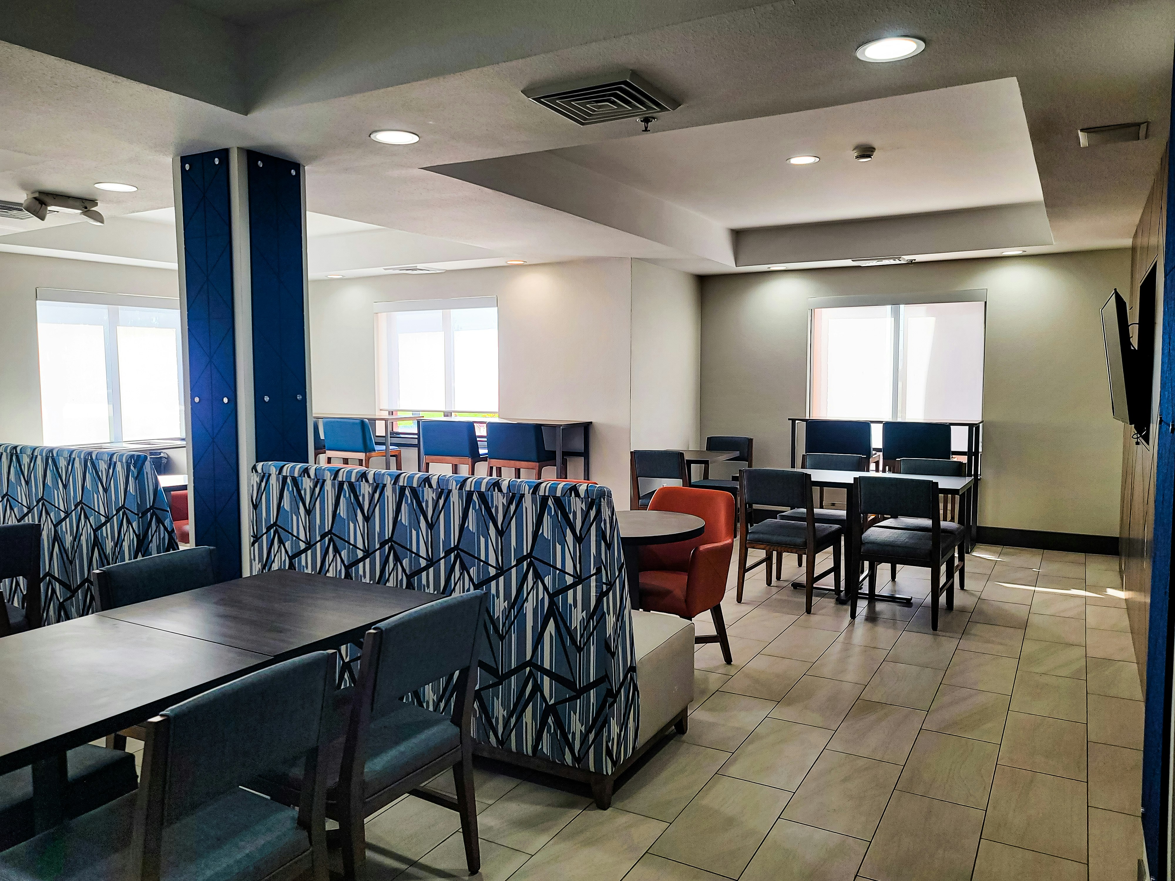 Holiday Inn Express Hotel Suites Enid Hwy 412 25/34