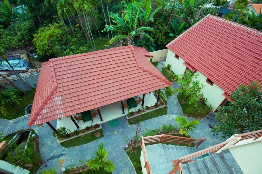 Herbal Tea Homestay 65/67