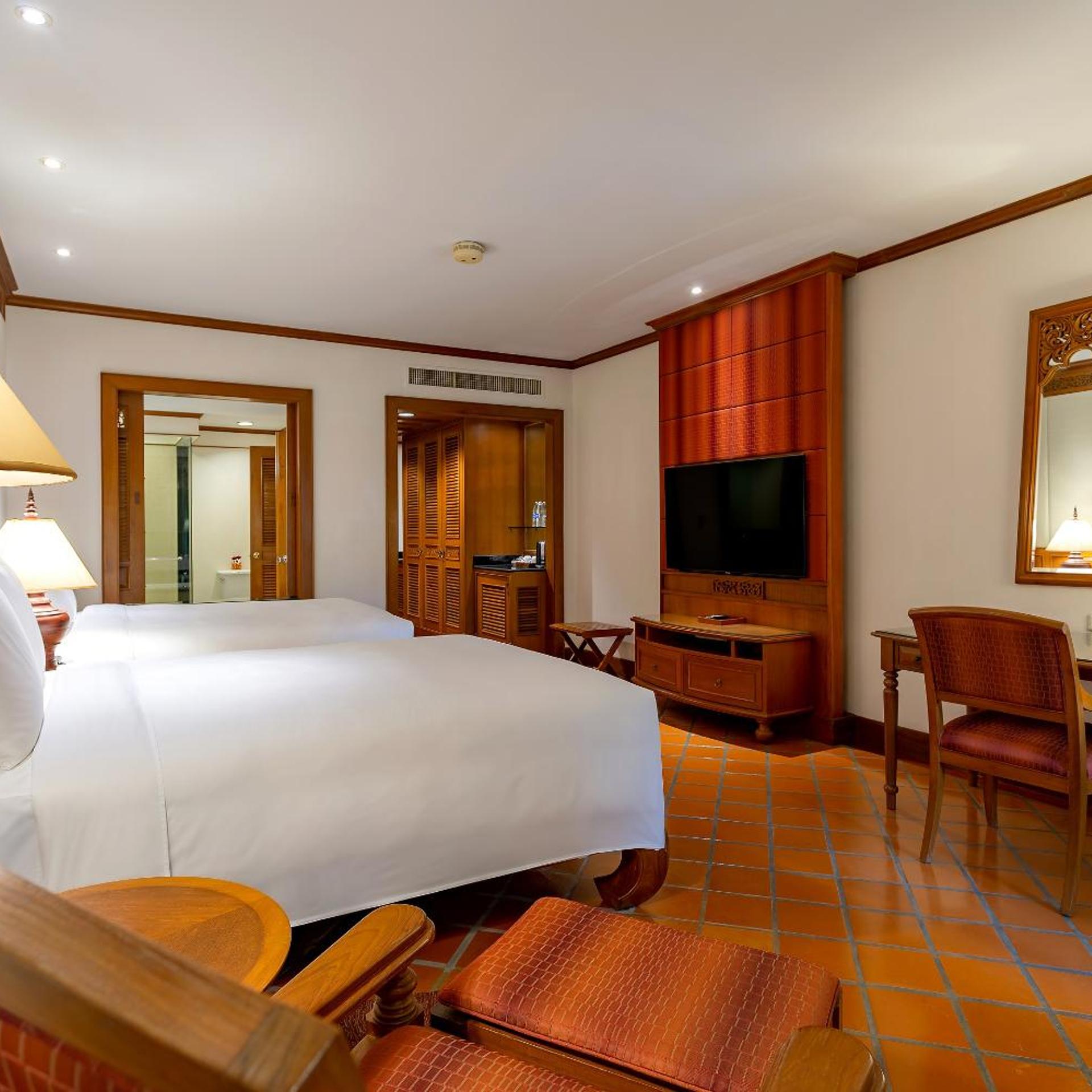 Premium, 2 Double Beds, Pool View, Pool Access, Large