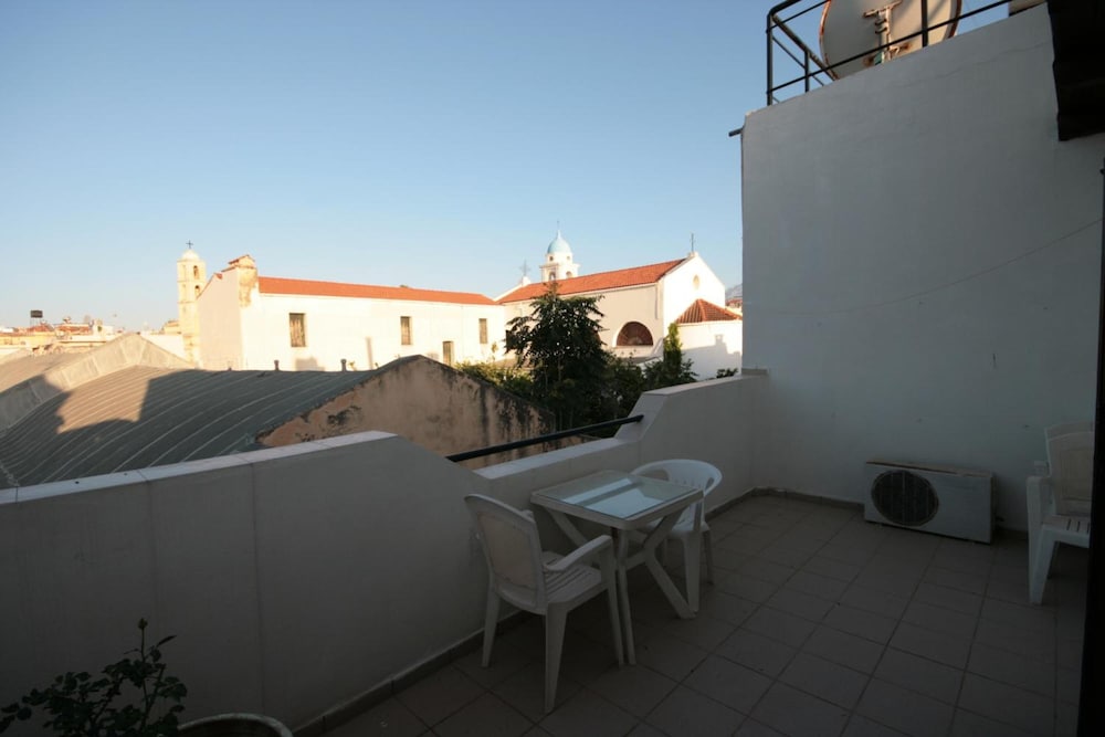 Chania Rooms 40/48