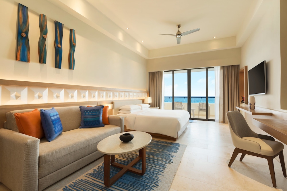 HYATT ZIVA CANCUN 46/75
