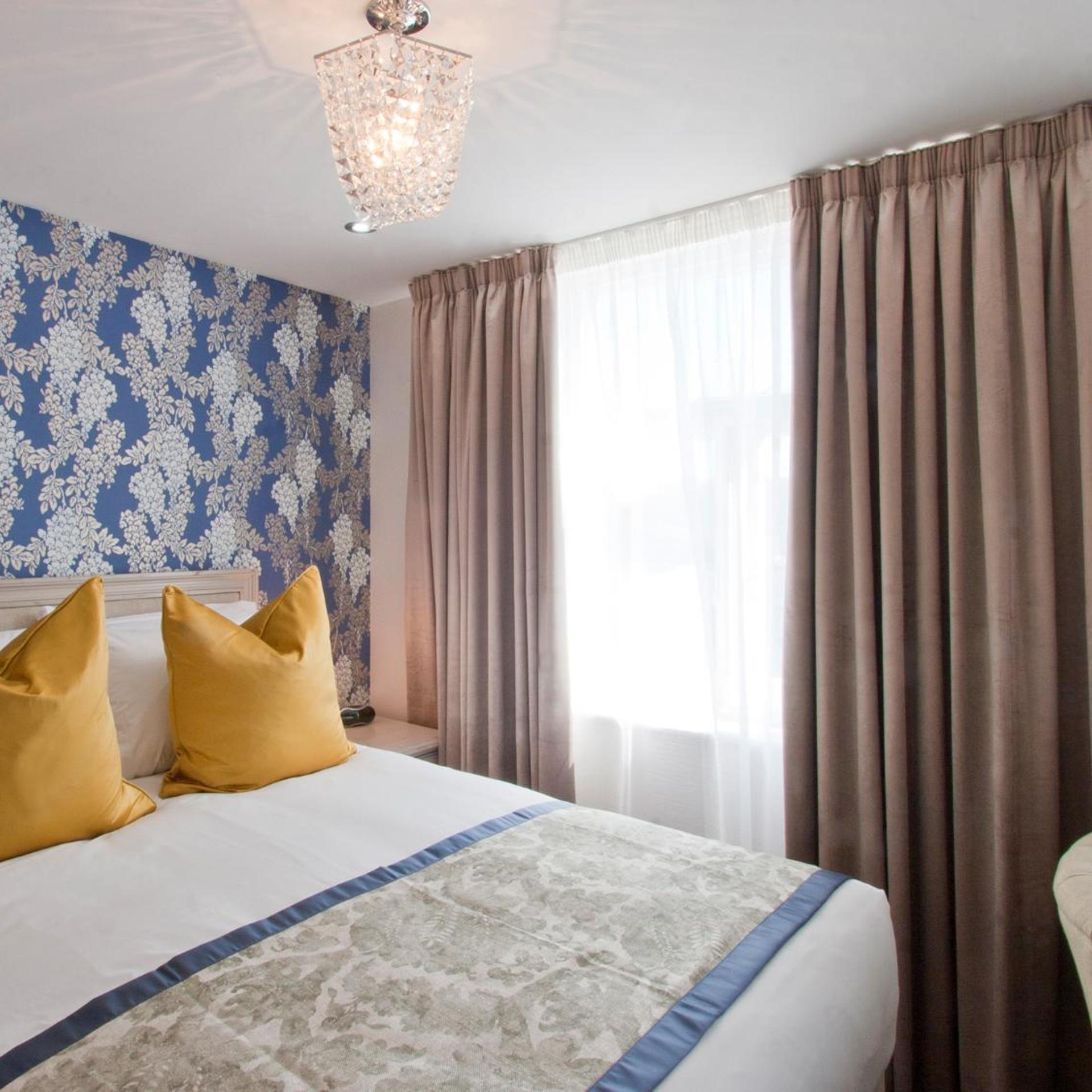 Room, Double Bed