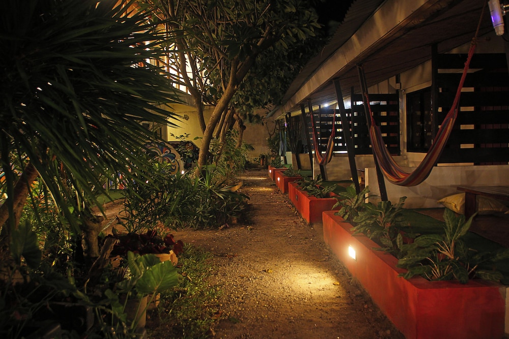 The Lazy Dog Bed And Breakfast 52/60