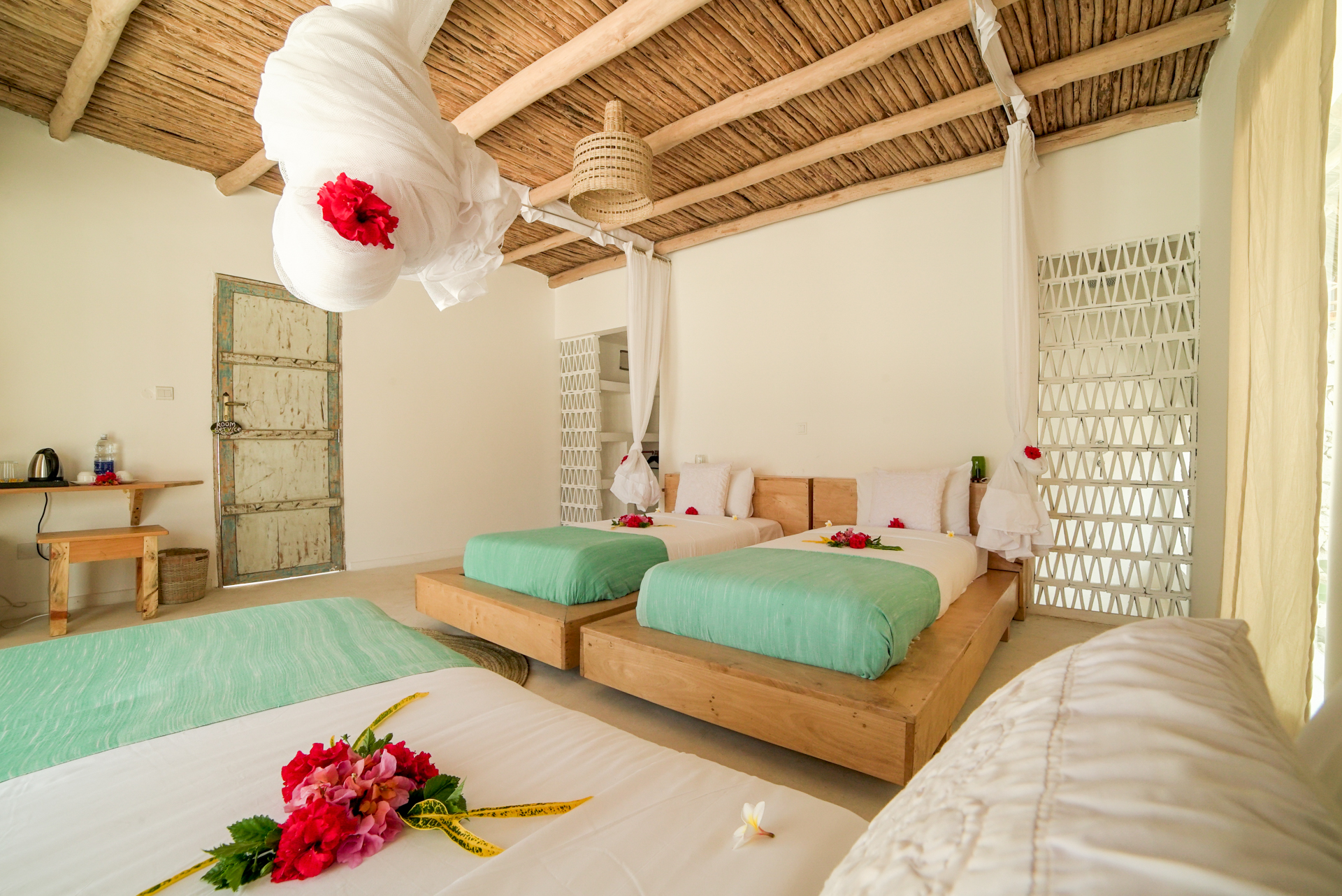 Zanbluu Beach Hotel 22/40
