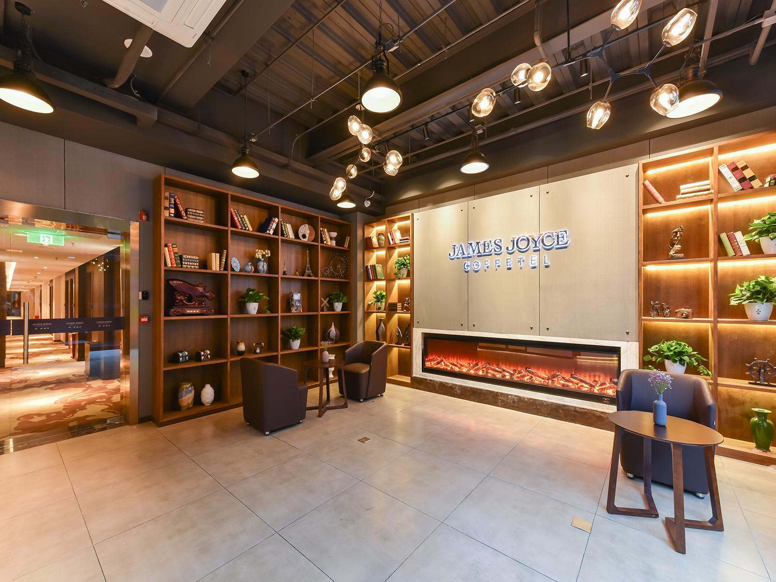 JAMES JOYCE COFFETEL Beijing (Shashikou Xiejie) 18/54