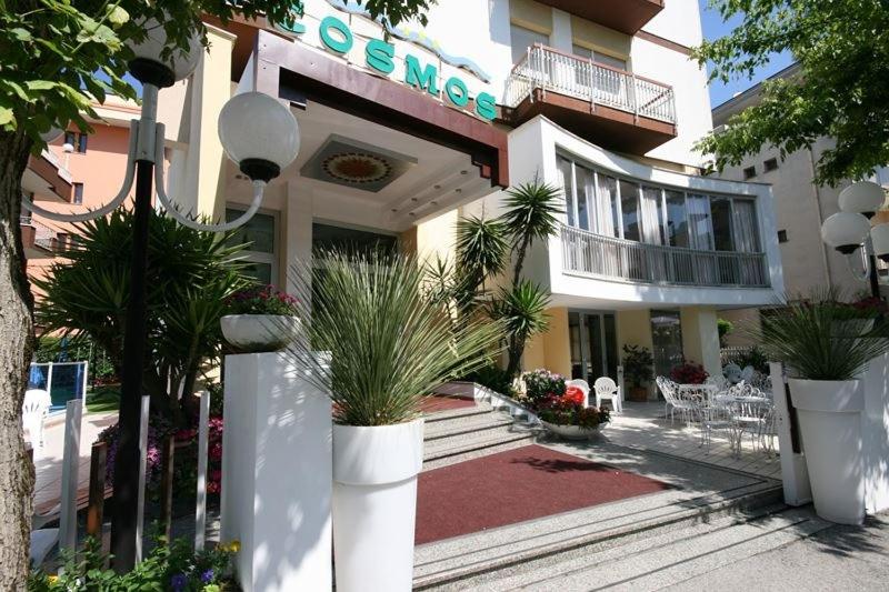 Hotel Cosmos 3/34