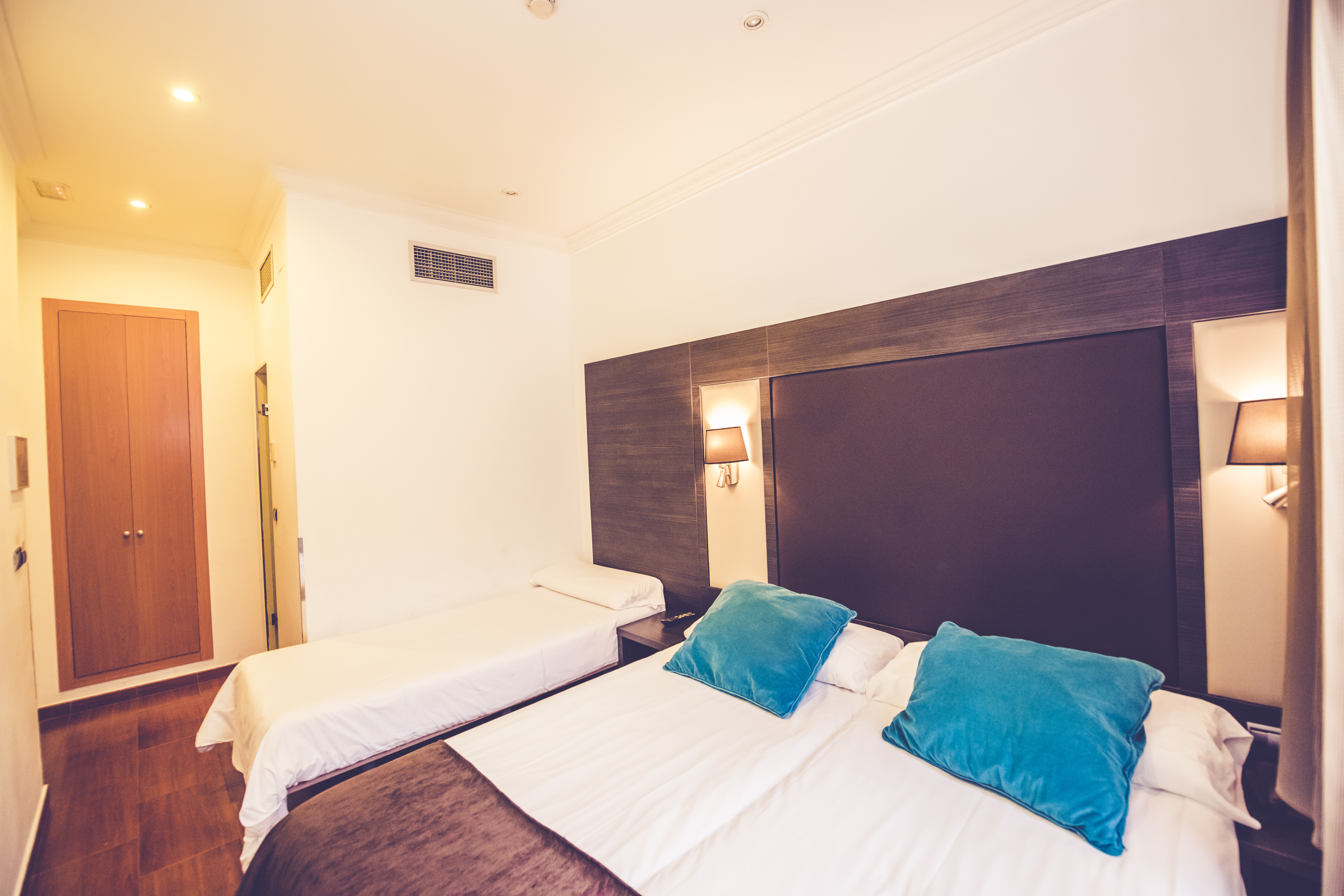 Hostal Sol Los Angeles 11/50