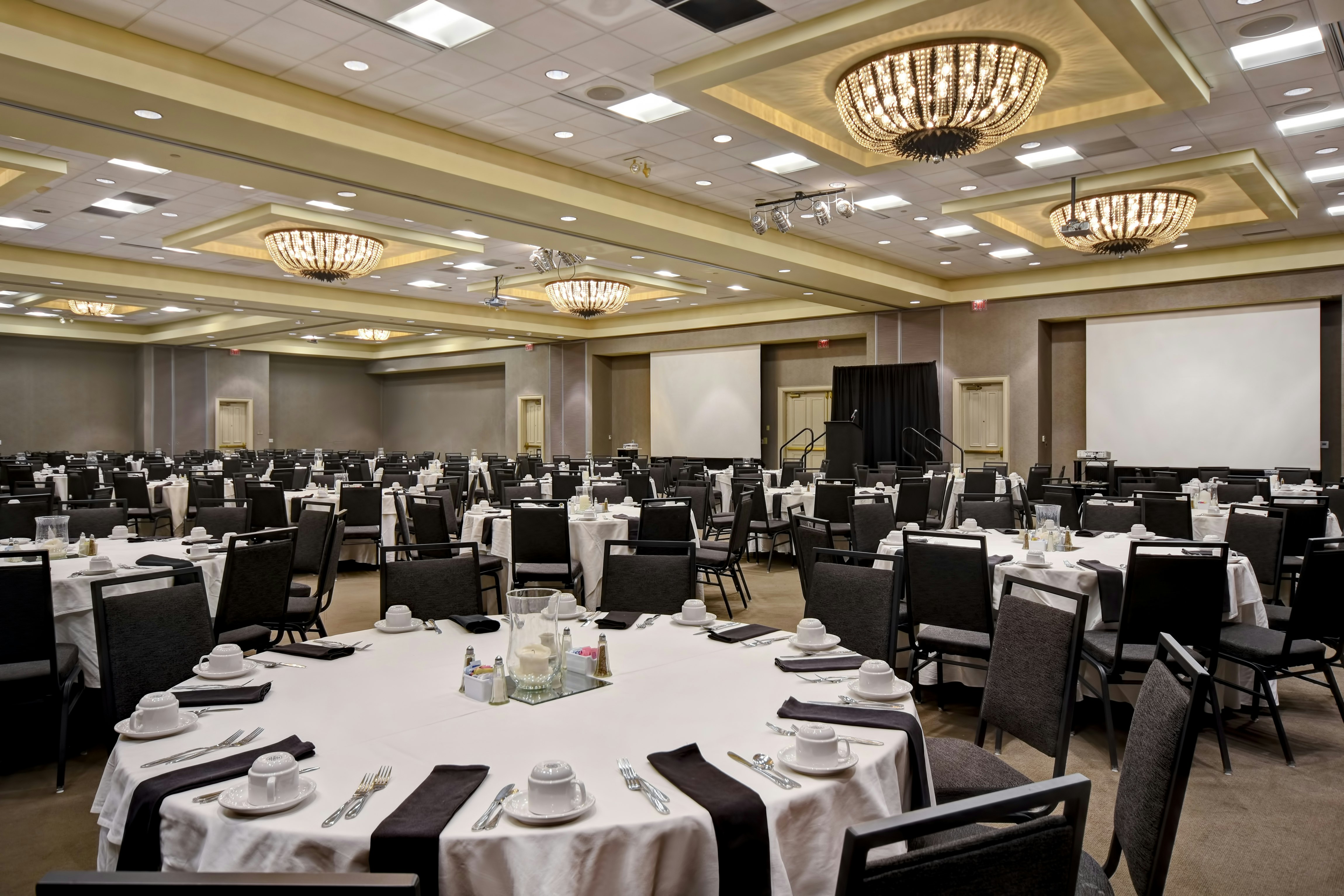 Embassy Suites by Hilton Montgomery Hotel & Conference Center 41/50