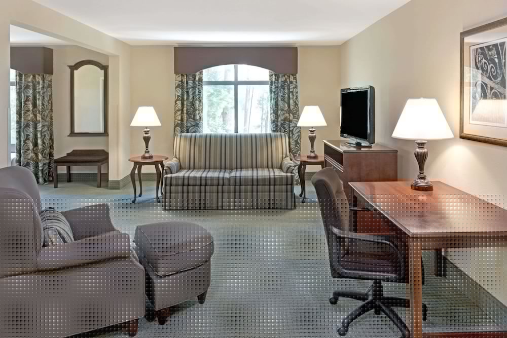 Wingate By Wyndham Charleston University Boulevard 11/23