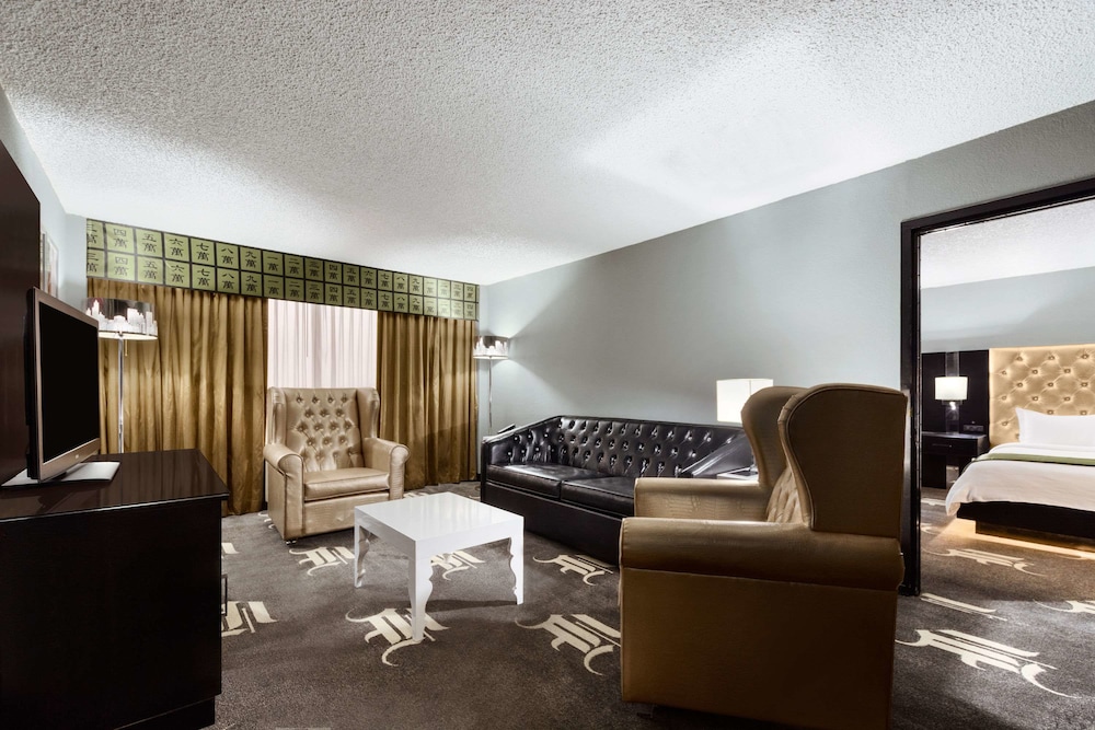 Wyndham Garden Dallas North 16/50