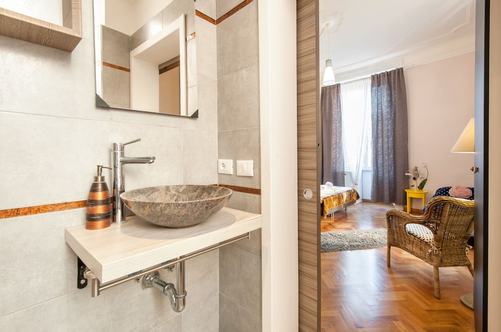 Il Sesto Suites Central 44/50