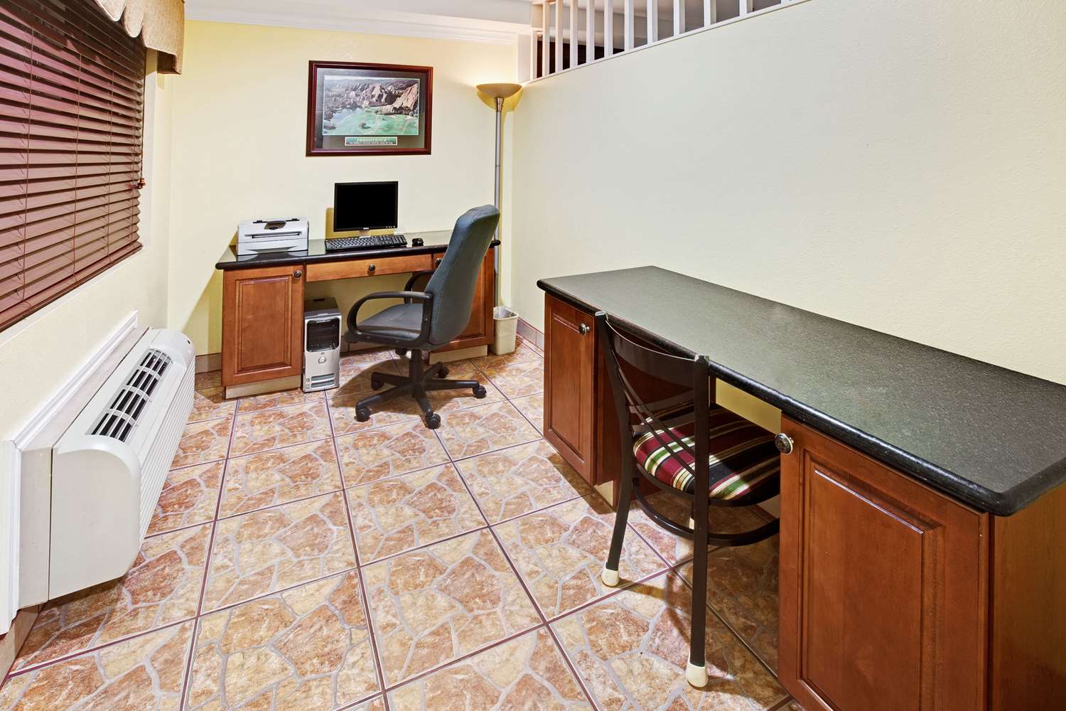 Days Inn by Wyndham Baytown Garth Road I10 East 7/24