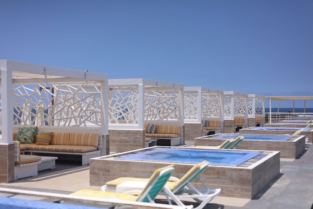 Riviera 40/77