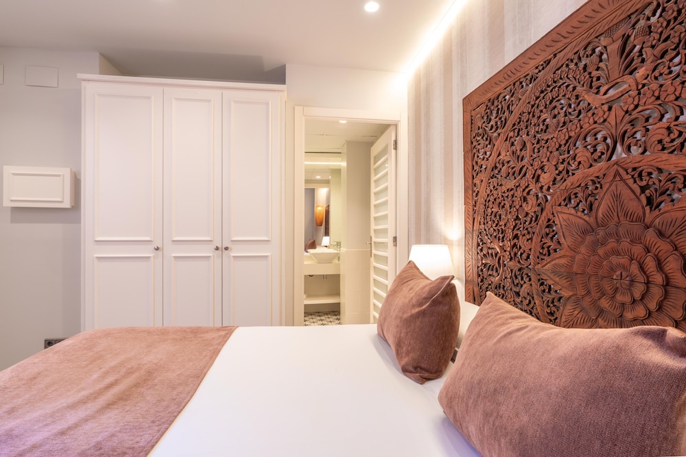 Serennia Fira Gran Via Exclusive Rooms 13/47