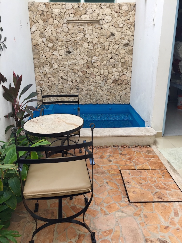 Aparthotel Siete 32 10/40