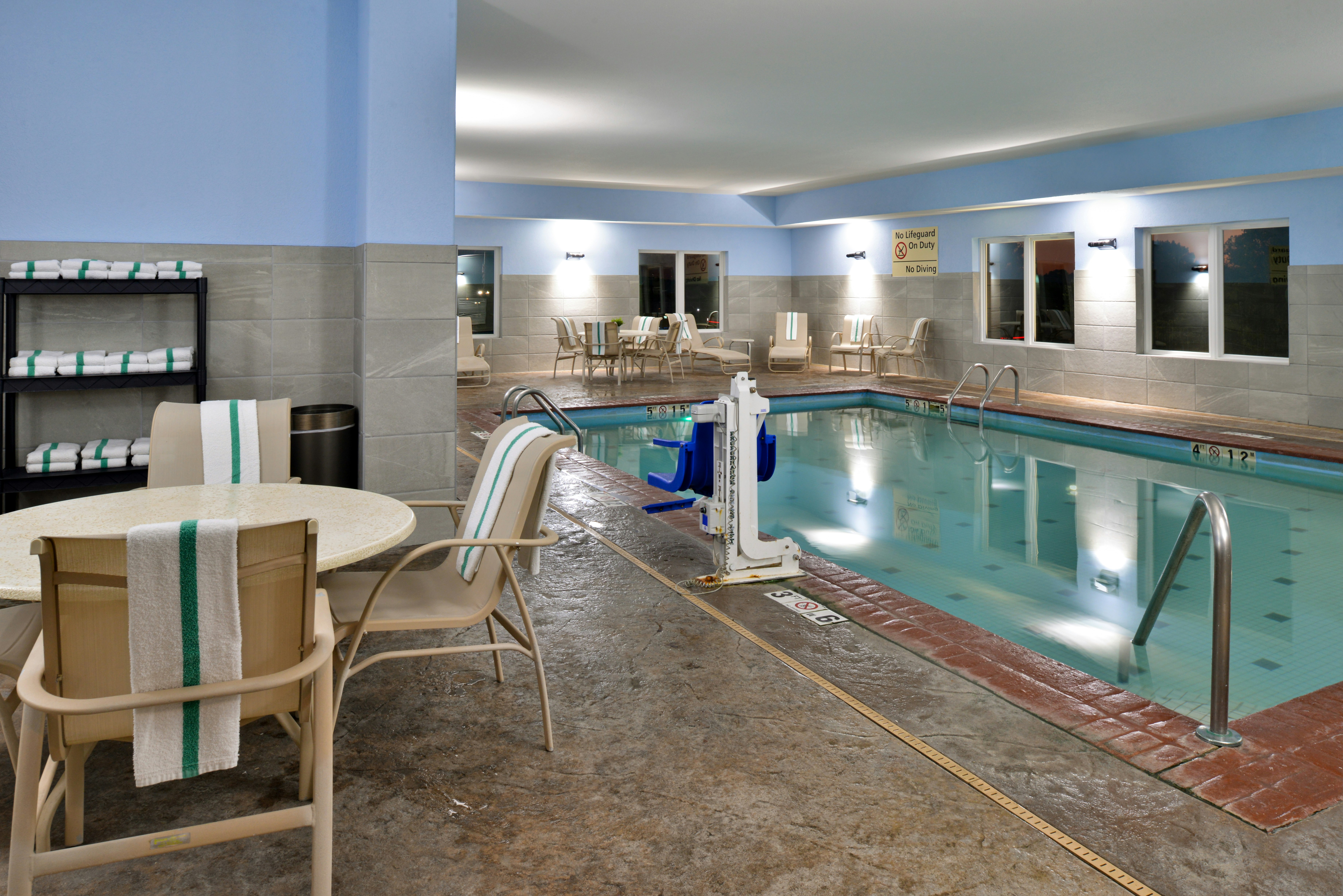 Hampton Inn Kansas City Northeast 10/23