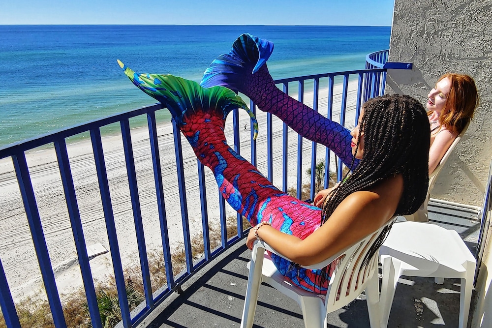 Days Inn By Wyndham Panama City Beach/Ocean Front 40/53
