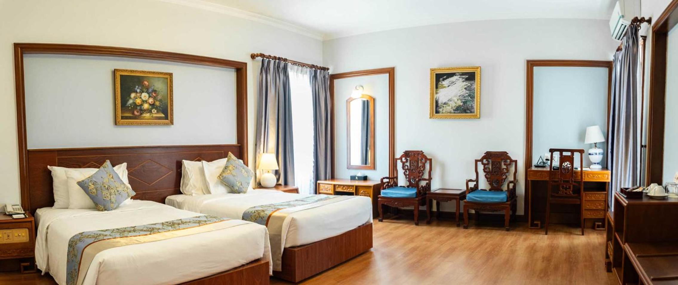 Orient, Deluxe, Double or Twin Bed, City View