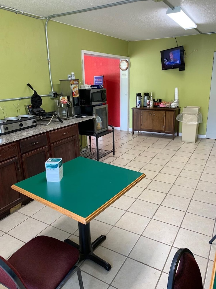 Amerivu Inn Gilbertsville 5/24