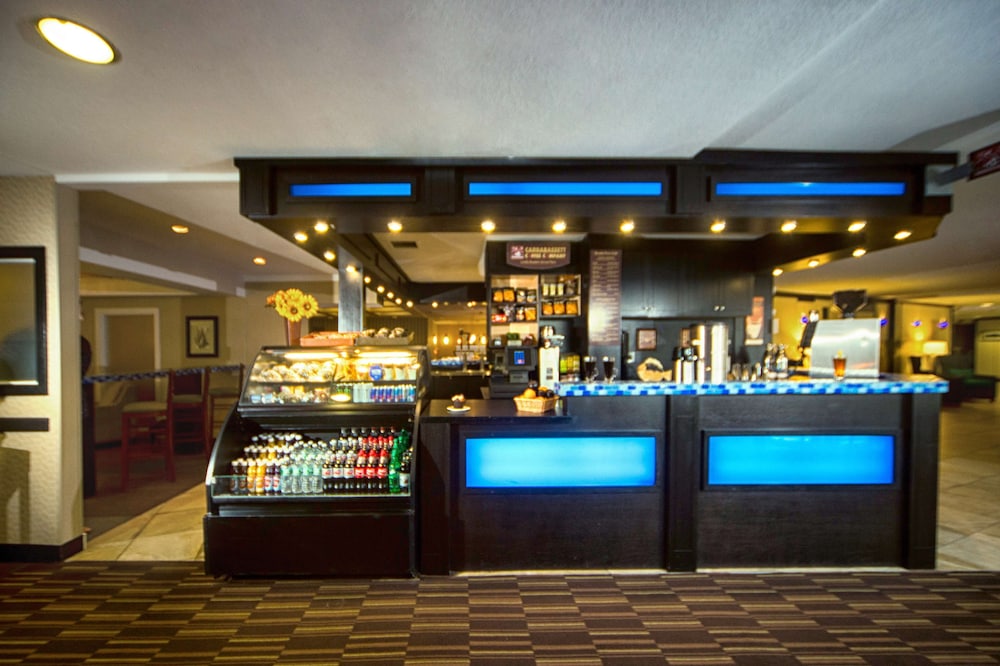 Doubletree By Hilton Portland Me 7/61