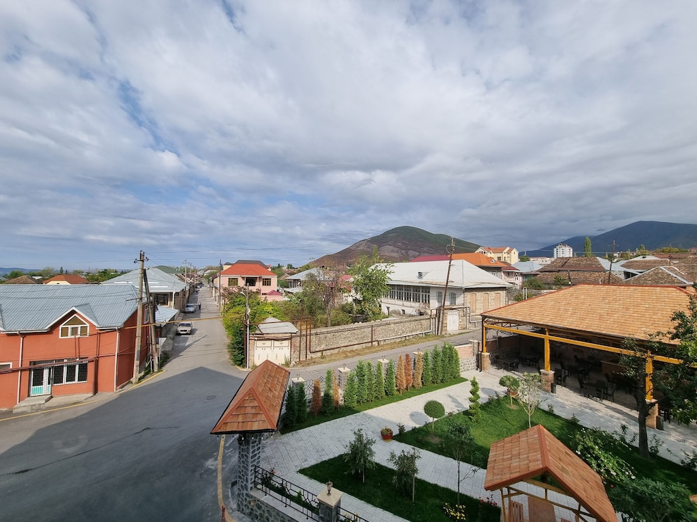 Macara Sheki City Hotel 24/30