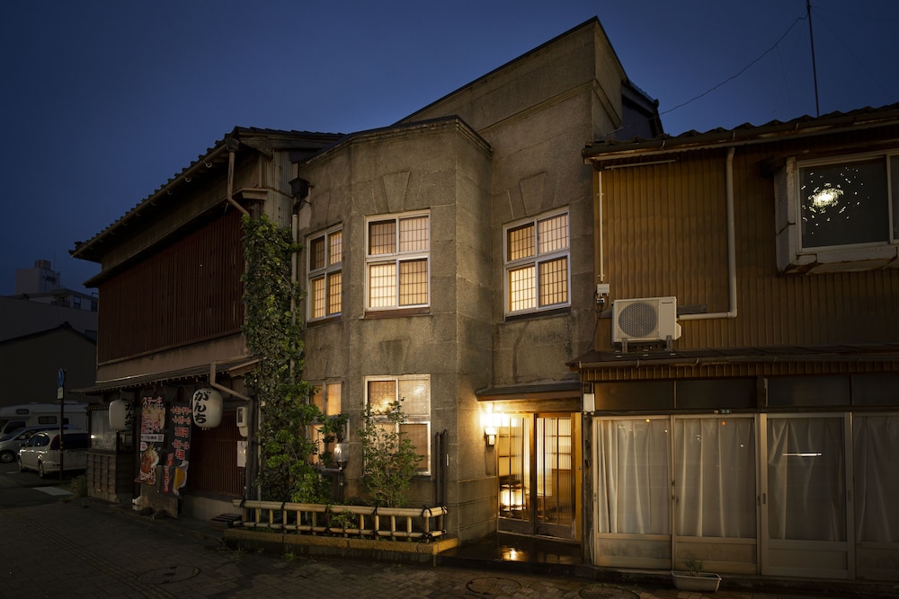 Kanazawa Machiya Kenroku [VR] 1/19