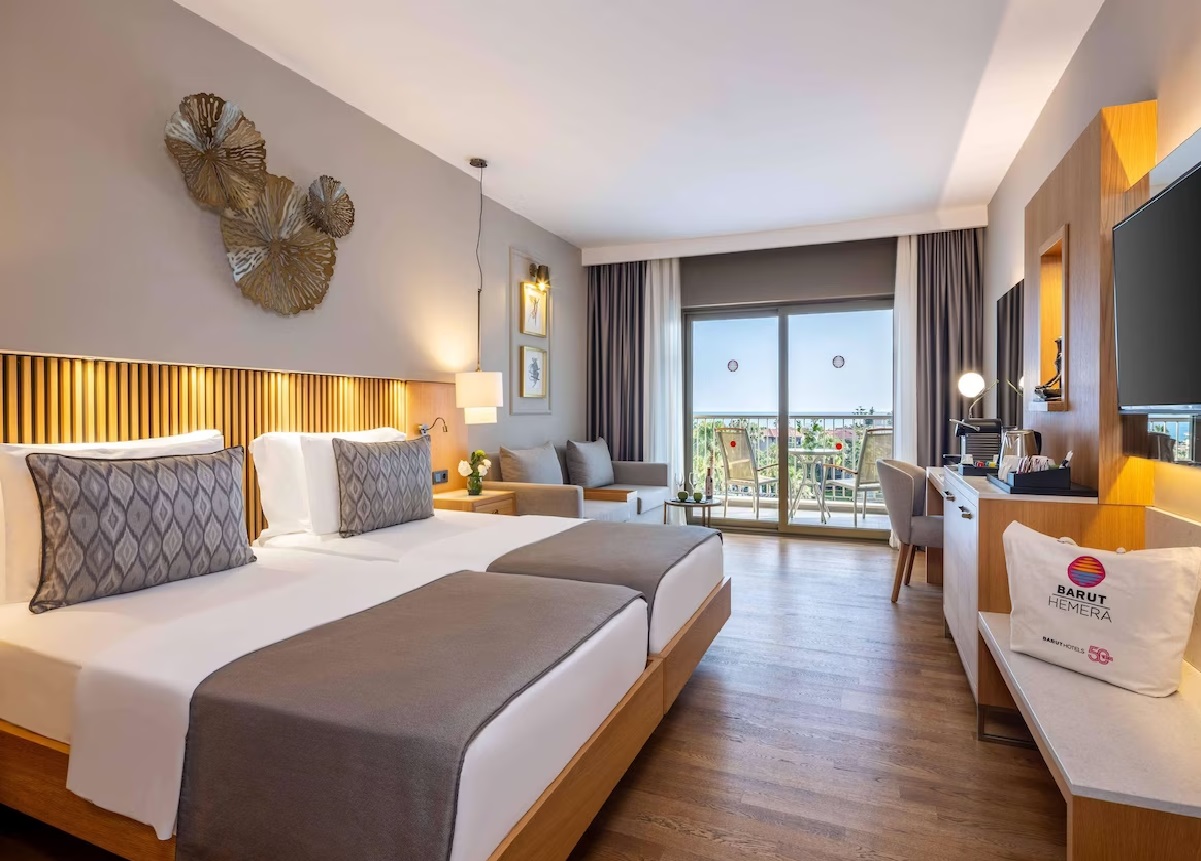 Superior Room Land View Single Use