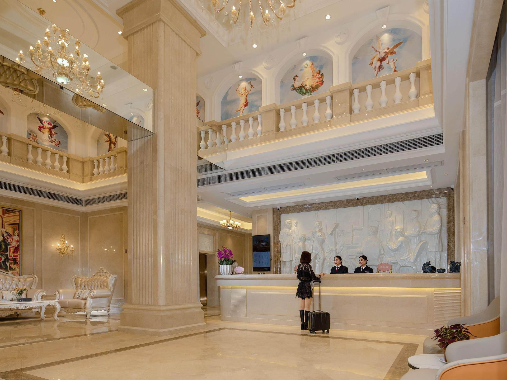 Vienna Hotel (Guangzhou Conghua Taiping Subway Station) 3/30