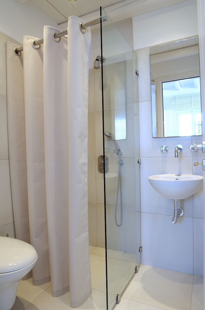 Kapetan Tasos Suites 53/60
