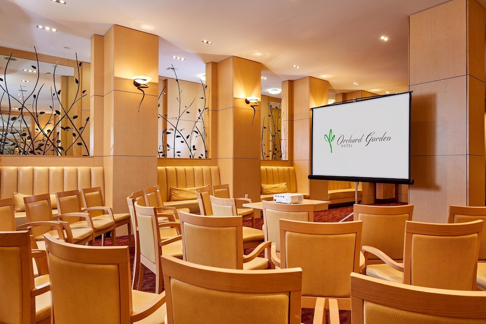 Orchard Garden Hotel 45/50