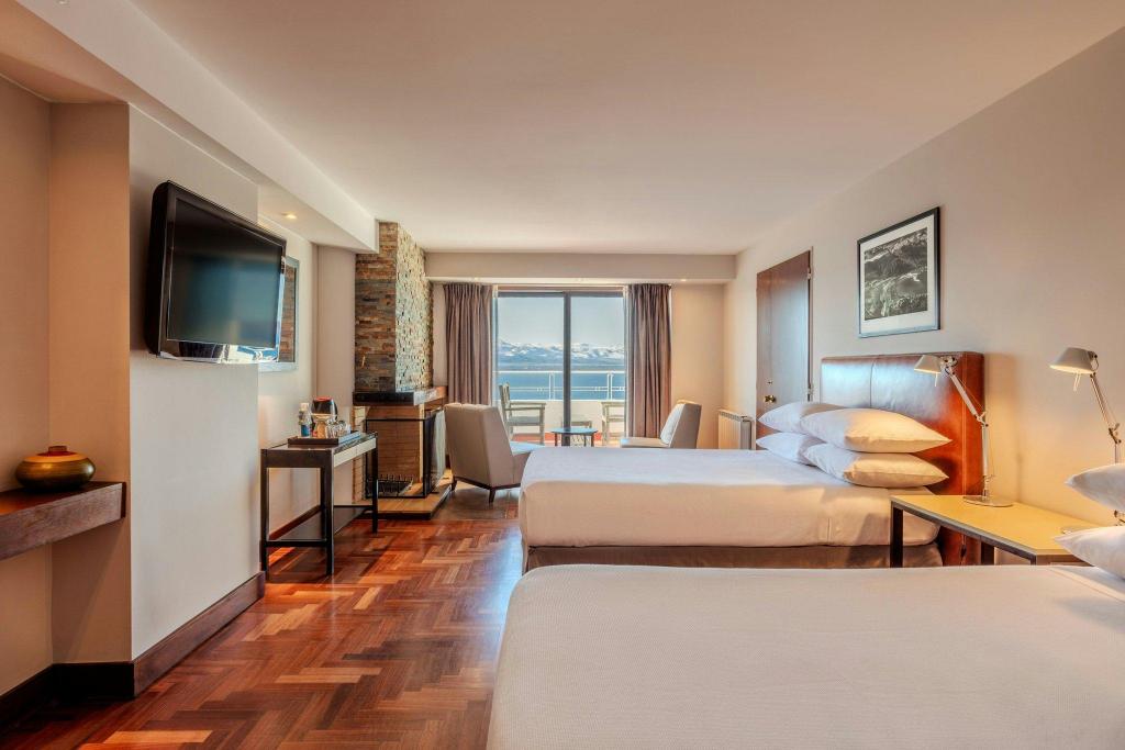 Premium, Junior Suite, 2 Double Beds, Balcony, Pool Access