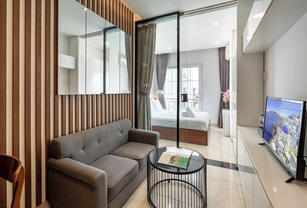 Otis Apartment - 33 Tran Ke Xuong Rooftop 35/50