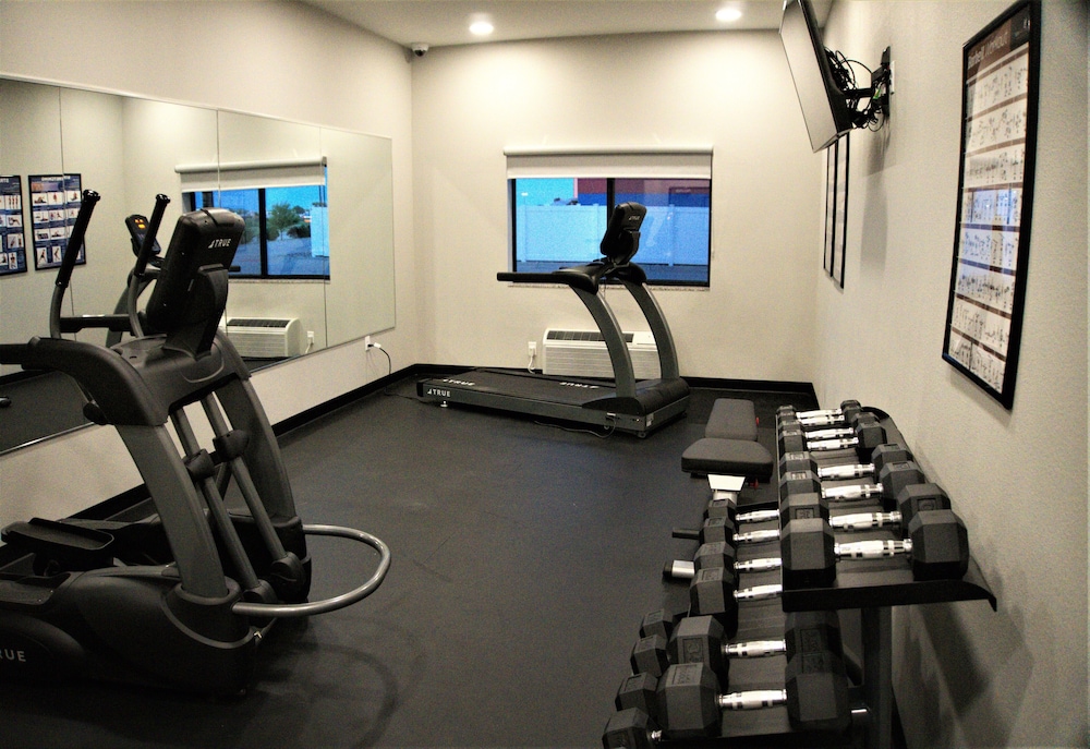 Brookstone Fort Dodge 21/46