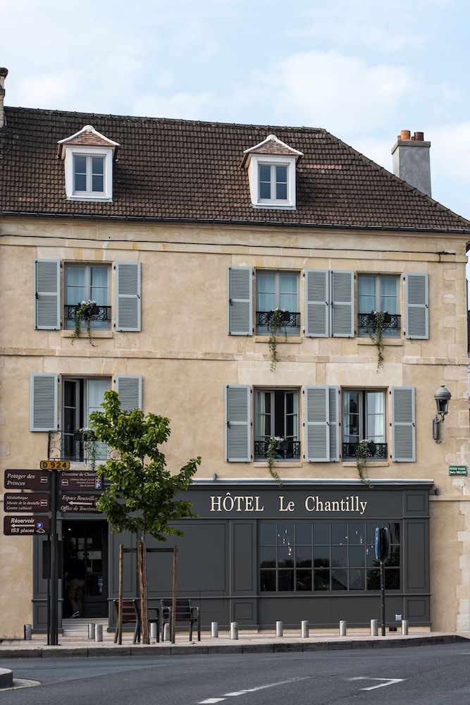 Hotel Le Chantilly 1/38