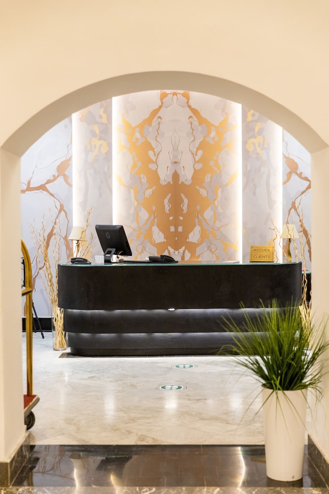 Hotel Majestic 4/54