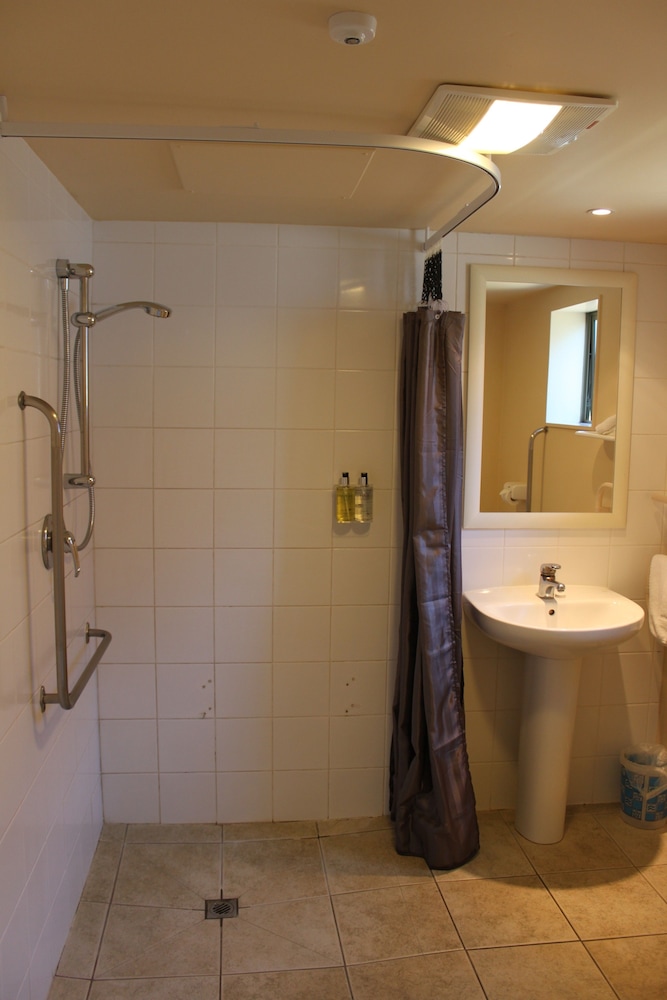 New Castle Motor Lodge 18/53