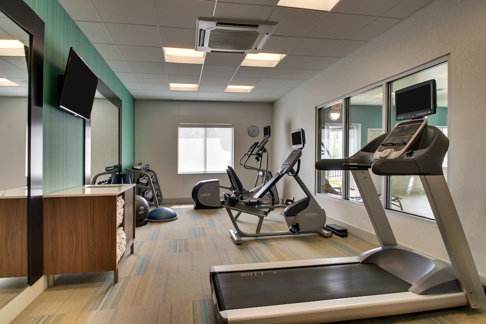 Holiday Inn Express Suites Lancaster East Strasburg 29/52