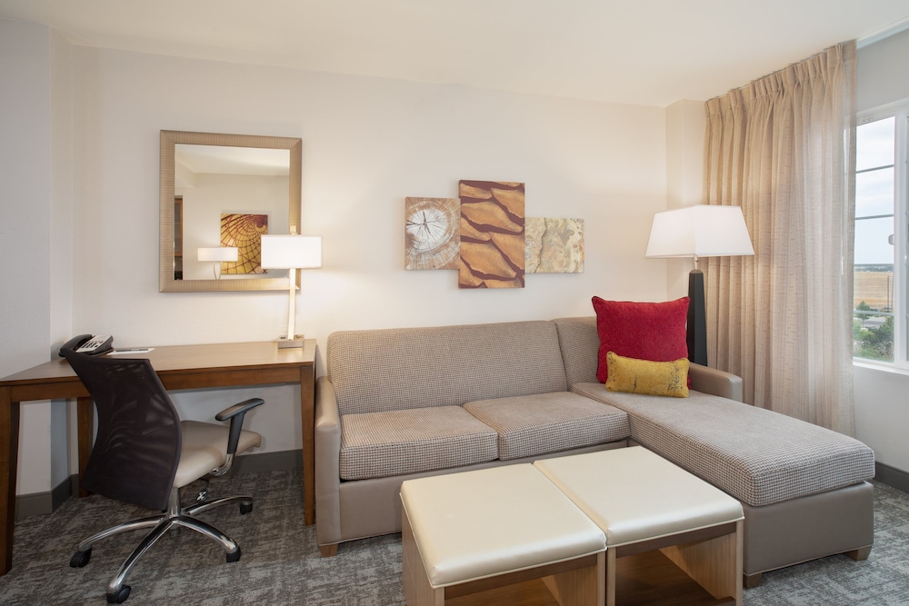 STAYBRIDGE SUITES DENVER INTERNATIONAL AIRPORT 31/63