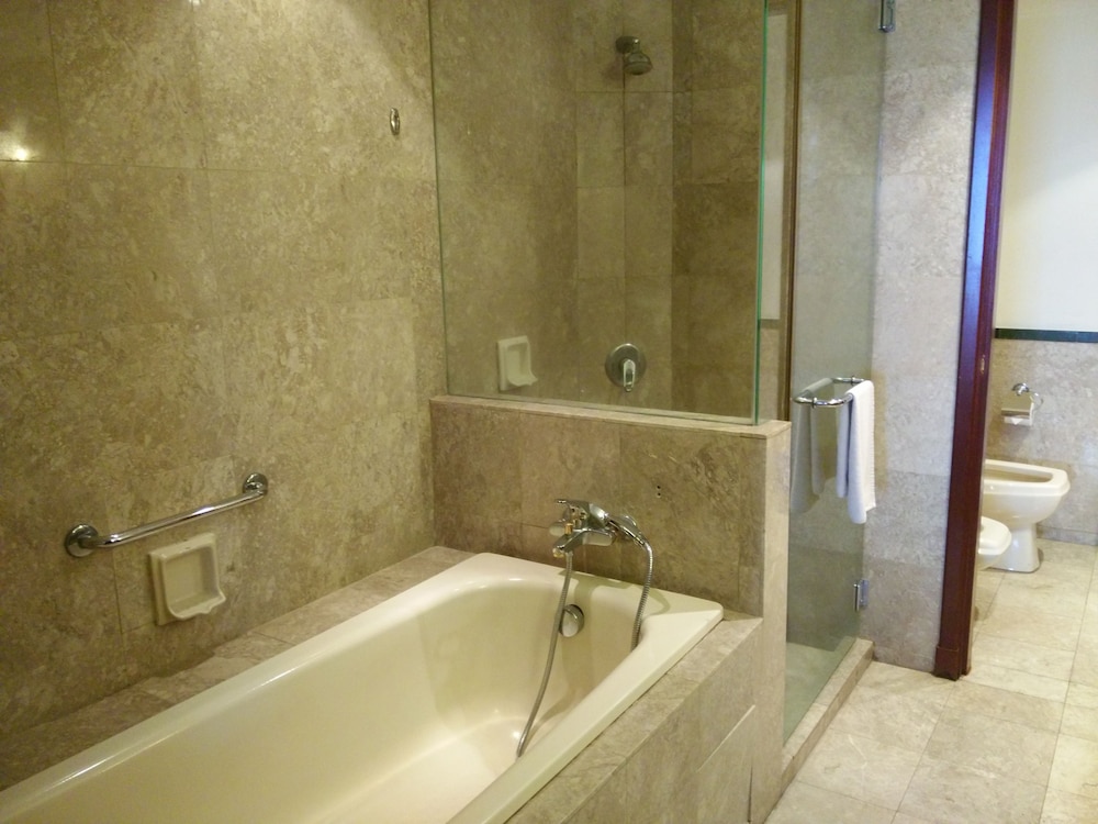 Times Private Serviced Suites 50/54
