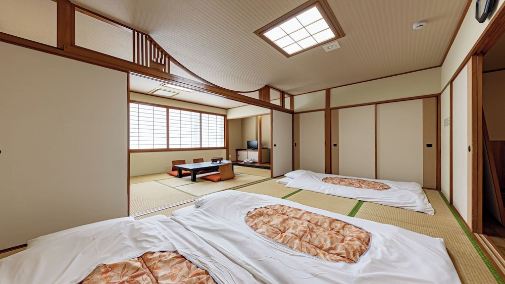 Okinawa Hotel 27/71