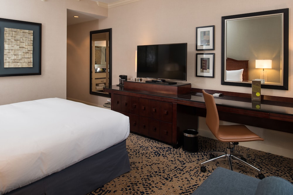 Hilton San Antonio Hill Country 25/74