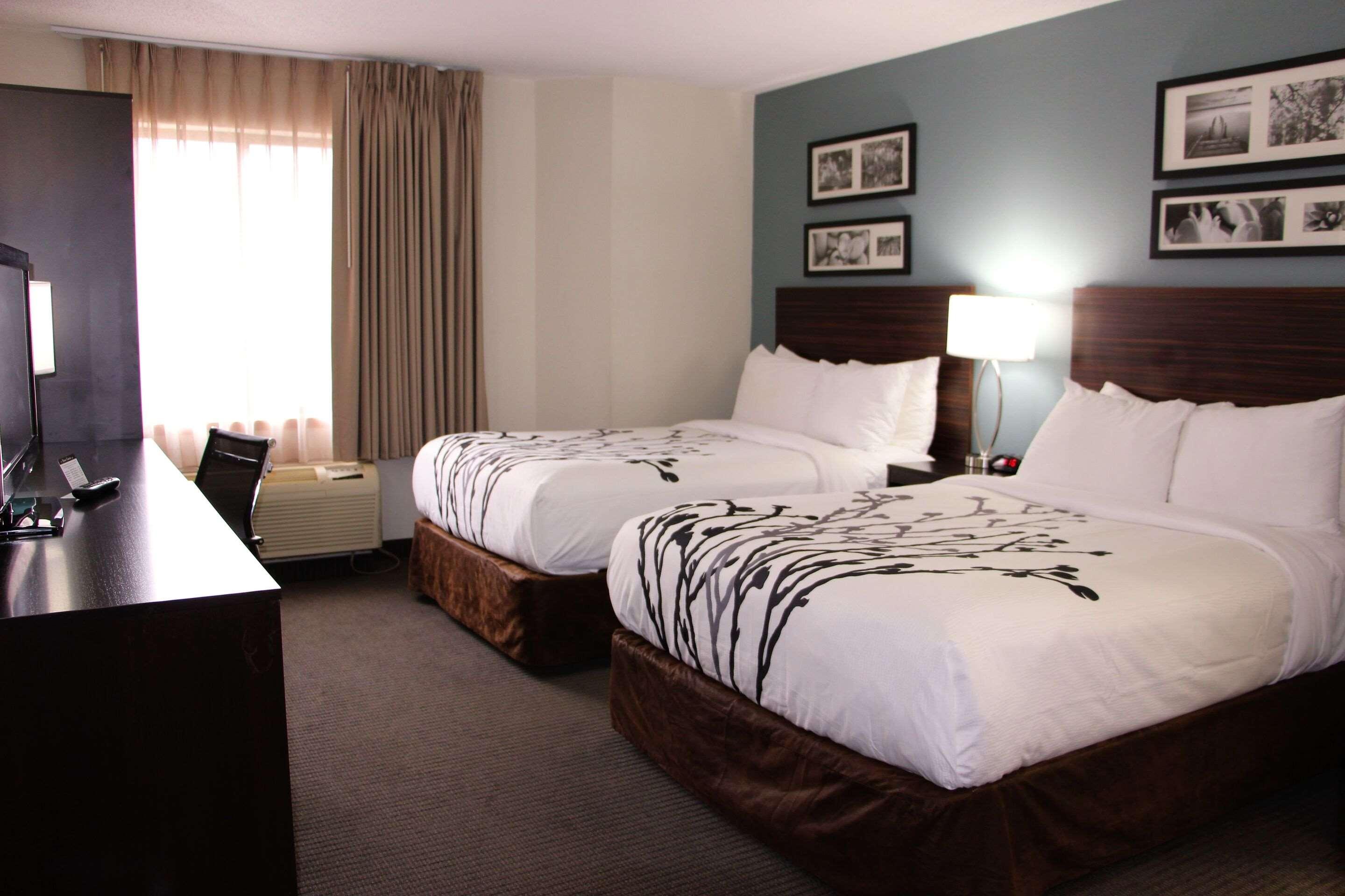 ROOM, 2 DOUBLE BEDS