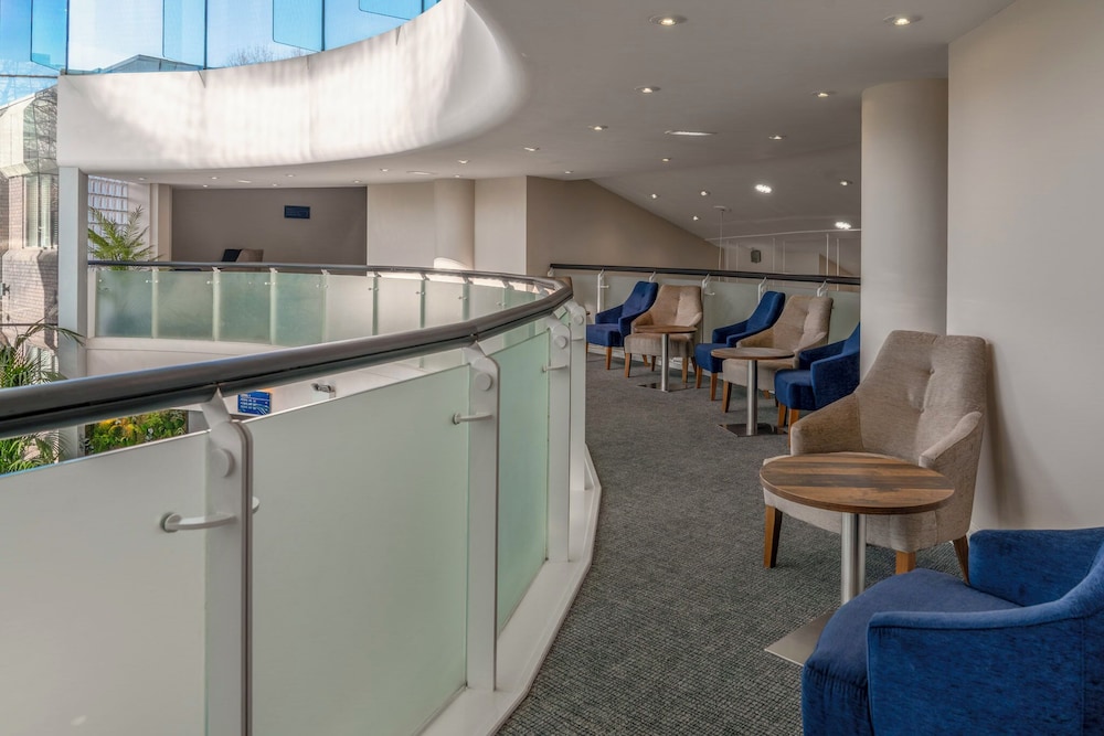 Daresbury Park Hotel 24/50