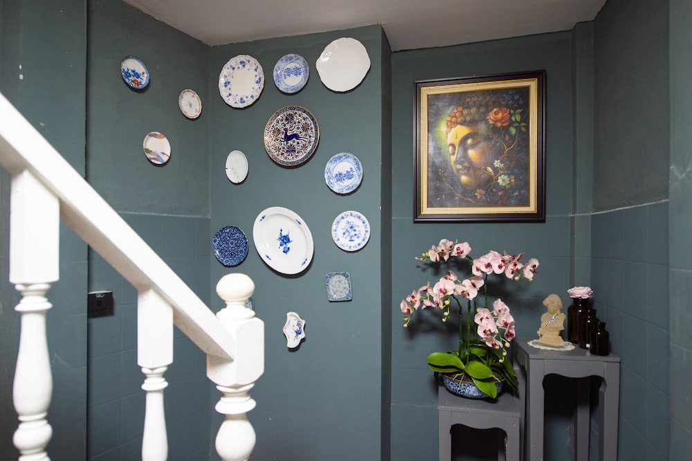 The Unforgotten B&B 6/50