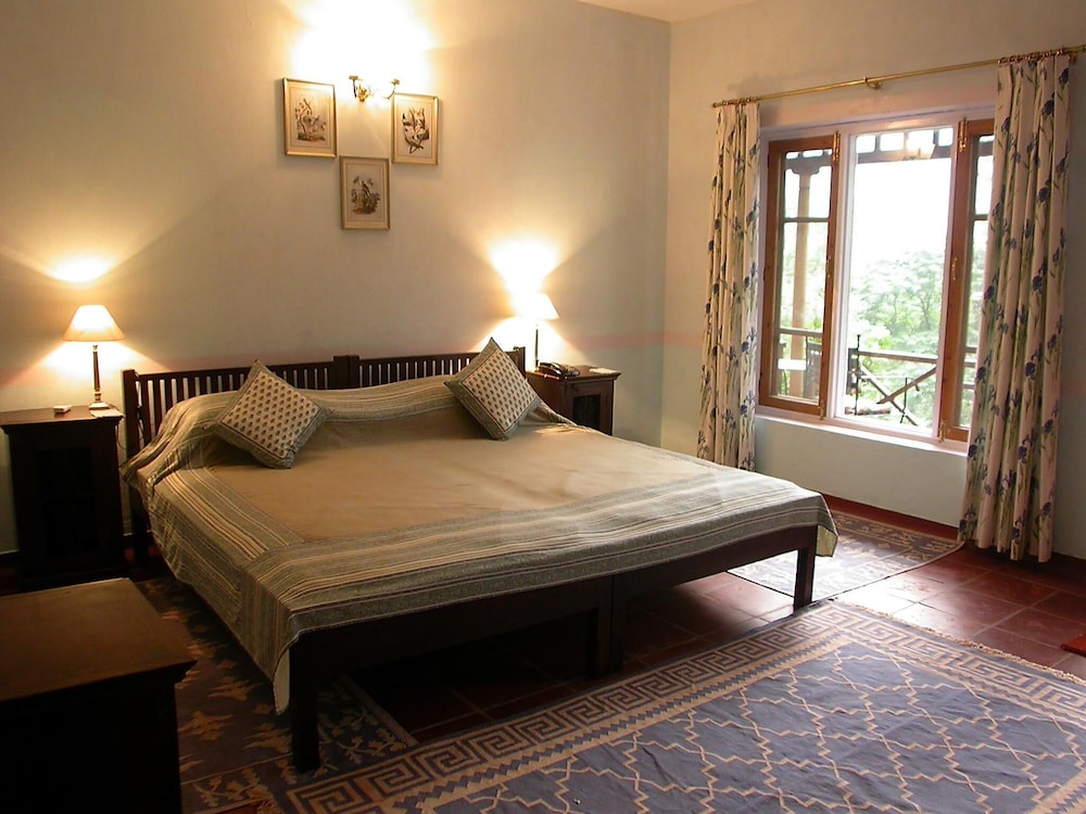 Neemrana's Glasshouse on the Ganges - 21st Century, Rishikesh 8/33