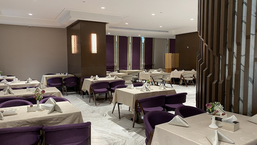 فندق فيوليت الششه(Violet Al Shisha Hotel) 37/49