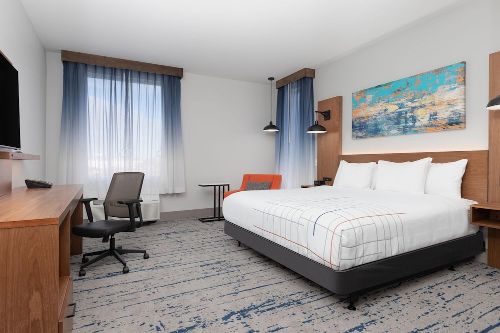 La Quinta Inn & Suites by Wyndham Eagle Pass 14/42