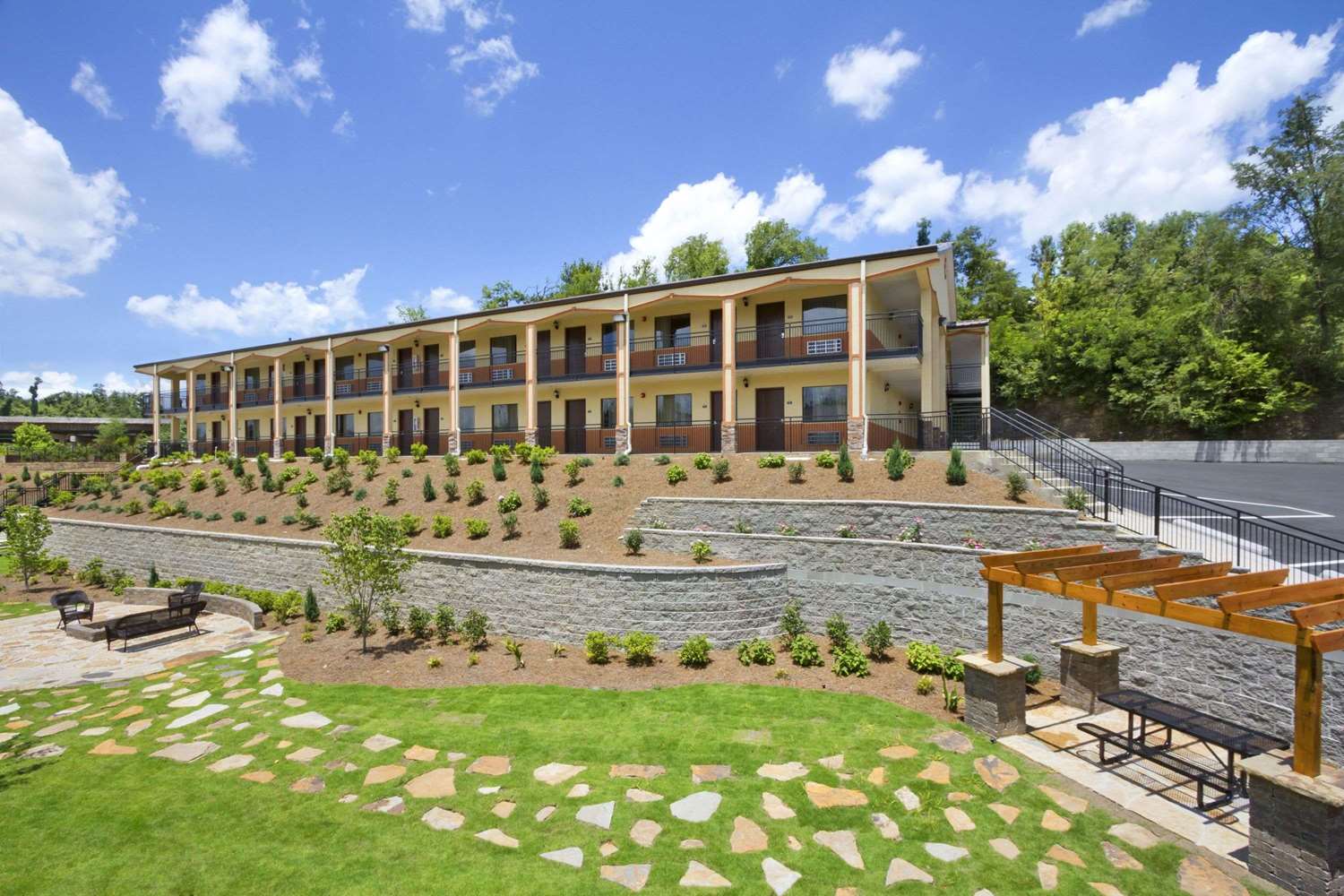 Days Inn By Wyndham Fultondale 7/9